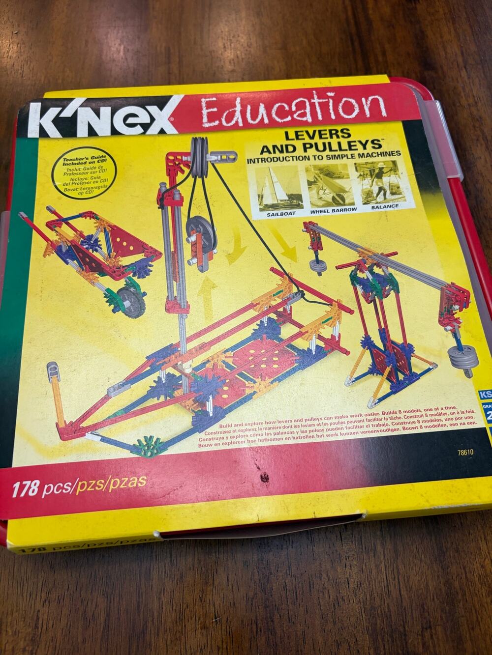 K’Nex Education Levers & Pulleys 178 piece building set-NIB